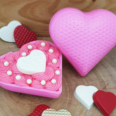 Drops Heart Shell 3-Part Chocolate Mold (BWB) - ViaCheff.com